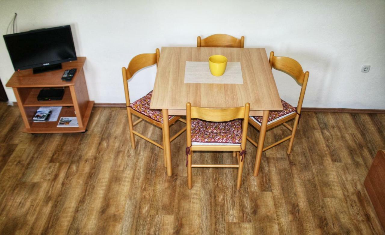 Apartments Vidos Dreznik Grad Luaran gambar